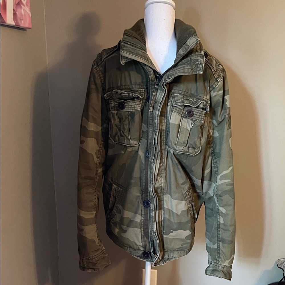 Abercrombie & Fitch Men's Olive Camouflage Field Jacket